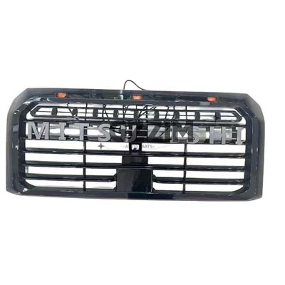 Griglia anteriore del paraurti anteriore dell'auto modificata Griglie centrali dell'auto per Mitsubishi Triton 2024